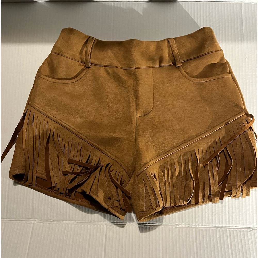 Woman’s Crazy Train suede like, fringe shorts. Size L